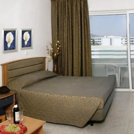 Memphis Hotel 3*